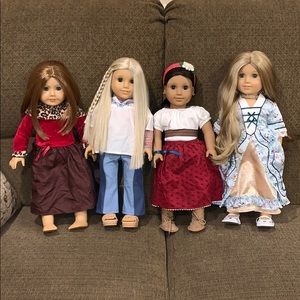 AMERICAN GIRL DOLLS